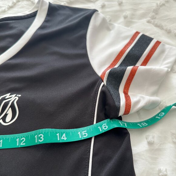 San Francisco Giants MLB Black Women’s V-Neck Jersey Tee Size Medium - Picture 6 of 11